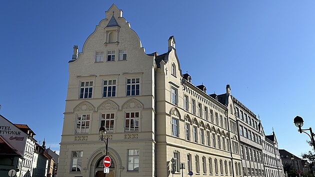 Pedagogické lyceum spouští už letos. Dvě třídy po 24 studentech se budou učit v budově gymnázia na Senovážném náměstí. Do budoucna plánují mít 200 studentů. (červenec 2026)