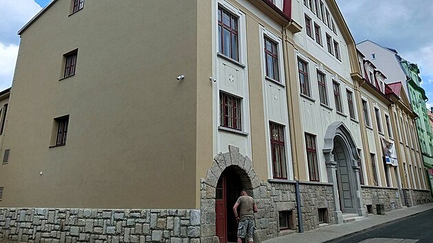 B&yacute;val&aacute; turnersk&aacute; tělocvična v A&scaron;i je opraven&aacute;.