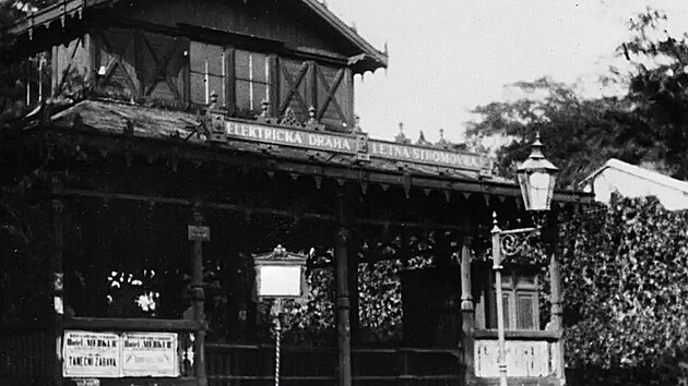 Stanice první tramvaje na Letné. (1891)