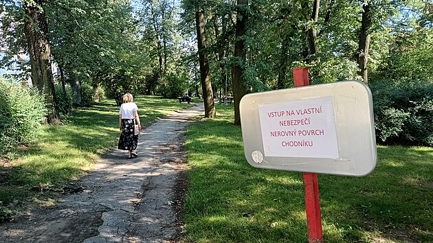 Park u autobusového nádraží a kaple Panny Marie Sedmibolestné v Pelhřimově projde proměnou. (22. července 2026)