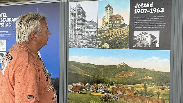 Okna byla vytvořená speciálně pro povětrnostní podmínky horského hotelu a vysílače. (28. července 2026)