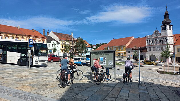Náměstí ve Volyni je po roční opravě téměř hotové (23. července 2026)