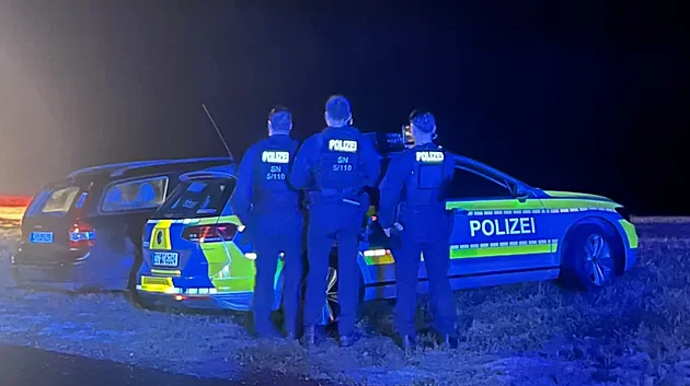 Na pomoci zraněnému českému cyklistovi se podíleli záchranáři z České republiky i Německa.