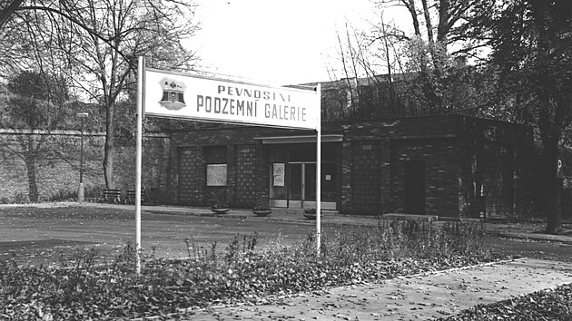 Historii mapuje nová kniha 100 let provázení v josefovském podzemí, kterou sepsal kolektiv autorů ze střediska Pevnost Josefov.