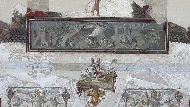 Část zrestaurovaného stropu v archeologickém areálu v Pompejích (10. července 2026)