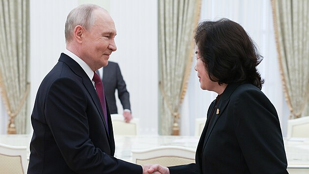 Ruský prezident Vladimir Putin se v Moskvě setkal se severokorejskou ministryní zahraničí Čche Son-Hui. (19. července 2026)