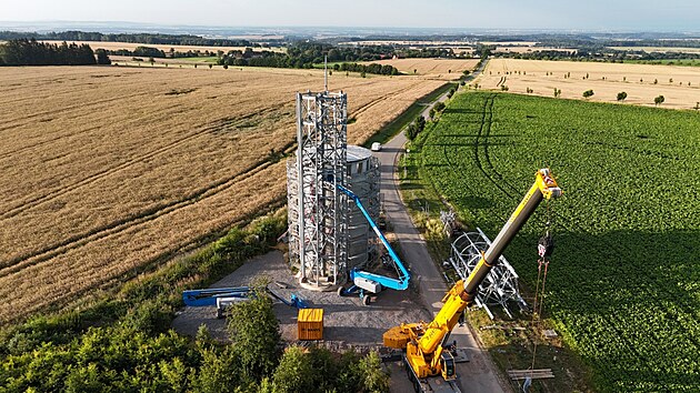 Hřibojedy budují netradiční vodojem s anténou a vyhlídkovou plošinou ve výšce 33 metrů.