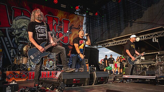 Fanoušci se mohou těšit na crazy-rockovou skupinu Harlej. Ta v rámci festivalu Hrady CZ ve Švihově vystoupí v sobotu.