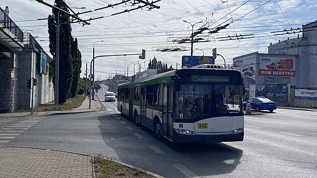 Kvůli přestavbě Americké ulice v Plzni se most Milénia a ulice U Trati dočasně staly páteřními komunikacemi pro trolejbusové linky v Plzni.