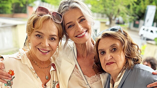 Bardotky - Dagmar Havlov&aacute;, Pavl&iacute;na Poř&iacute;zkov&aacute; a Eva Holubov&aacute;