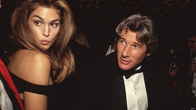 Cindy Crawfordová a Richard Gere v roce 1991.