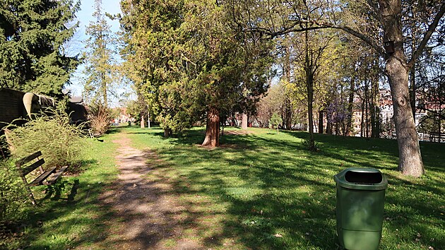 Park v trutnovsk&eacute; čtvrti Kryblice
