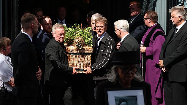 Rodina, přátelé i zástupci irské hudební scény se v dublinské katedrále sv. Patrika rozloučili s hudebníkem Glenem Hansardem. (4. srpna 2026)