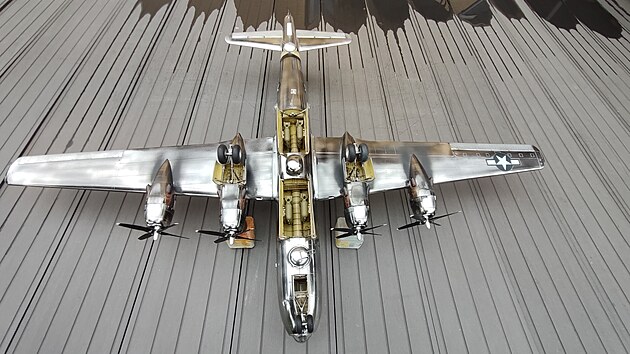 B-29 1/48