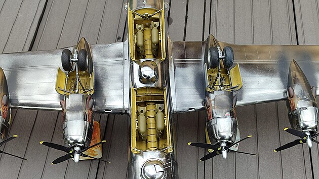 B-29 1/48