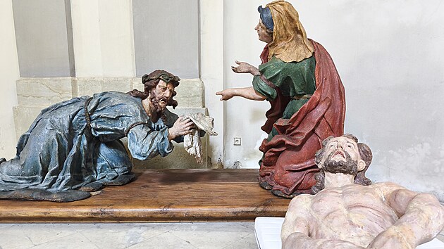 Autorství vzácných soch je nejčastěji připisováno žákům Matyáše Bernarda Brauna, Ferdinanda Maxmiliána Brokoffa nebo Matěje Václava Jäckela.