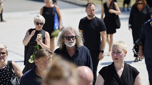 Brno se loučilo s knihkupcem Michalem Ženíškem, který zemřel minulé úterý ve věku 73 let. Patřil k významným osobnostem brněnské kulturní scény, své knihkupectví provozoval přes tři dekády až do roku 2023. (4. srpna 2026)