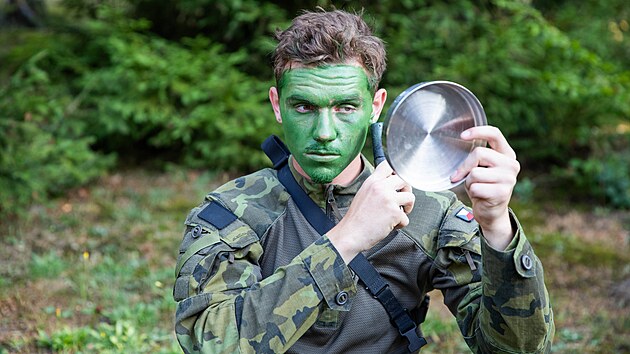 Dobrovolný vojenský výcvik studentů a čerstvých absolventů středních škol vyvrcholil na Libavé prověrkou získaných znalostí. Ta zahrnovala mimo jiné maskování, taktický přesun, orientaci v terénu či odražení útoku.