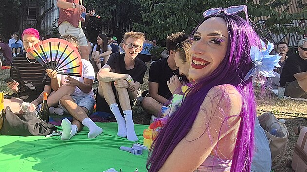 Drag queen Naděžda Diason na 16. ročníku průvodu Prague Pride. (8. srpna 2026)