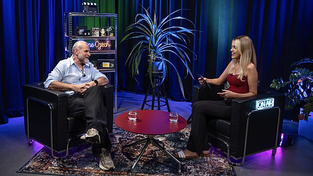 Ján Jackuliak v pořadu FameCzech s moderátorkou Anetou Dědkovou