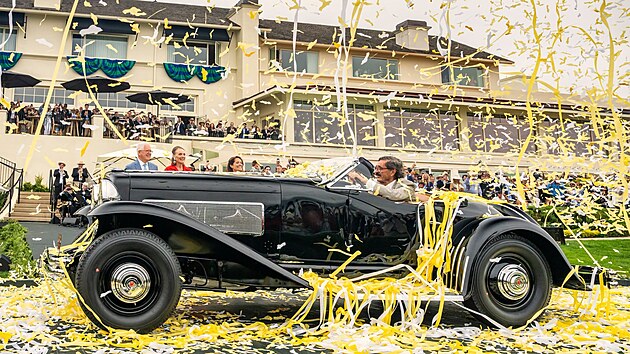 Hlavní cena světa sběratelských automobilů, Best of Show na Pebble Beach Concours d’Elegance byla udělena Duesenbergu SSJ Special Speedster z roku 1935, který původně vlastnil slavný americký herec Clark Gable. Na akci ho předvedl Harry Yeaggy z Cincinnati ve státě Ohio.