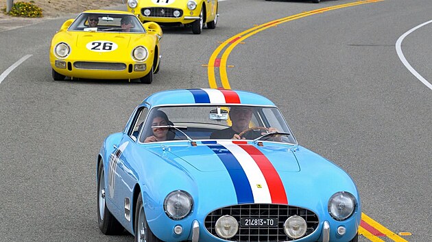 Vozy italské značky Ferrari patří ke stálicím této americké akce.