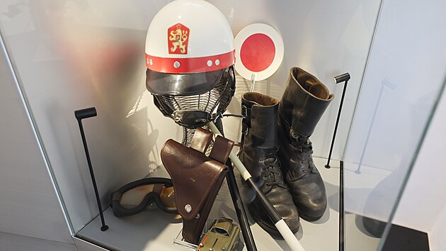 Hrad Kámen se chystá na otevření po tříleté rekonstrukci. Na návštěvníky čekají nově upravené prostory i kompletně přestavěná expozice historických motocyklů. Pracovníci hradu provádějí poslední úpravy, brány památky se otevřou v sobotu 29. srpna v 10 hodin. (14. srpna 2026)