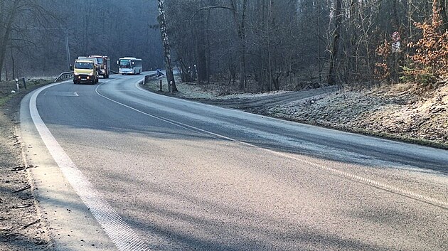Silnice I/57 mezi Hradcem nad Moravic&iacute; a odbočkou na Skř&iacute;pov.