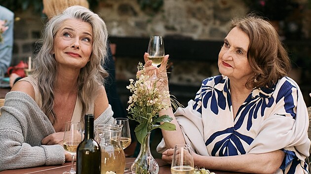 Pavlína Pořízková a Eva Holubová ve filmu Bardotky (2026)