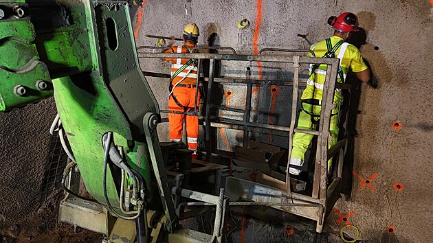 Na ražbu průzkumn&eacute; &scaron;toly brněnsk&eacute;ho tunelu Vinohrady nově navazuj&iacute; odstřely. (25. srpna 2026)