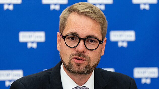 Předseda TOP 09 Matěj Ondřej Havel na tiskové konferenci ve Sněmovně. (25. srpna 2026)