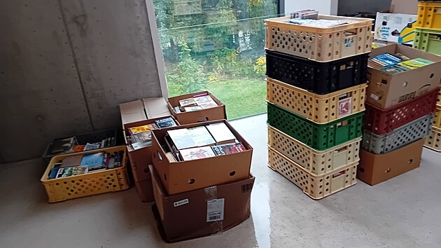 Knihovnu v Turnově ještě před jejím otevřením vytopil déšť.