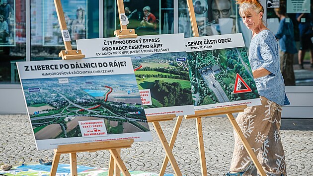 V Turnově se jednalo o silnici Česk&yacute;m r&aacute;jem. (24. srpna 2026)