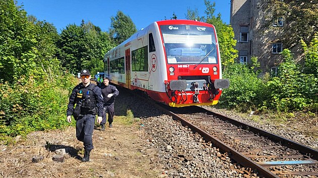 V Jablonci se střetl vlak s osobním autem. (27. srpna 2026)