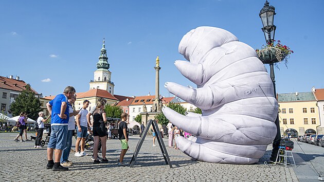 Obř&iacute; modely mikroorganismů na akci na Velk&eacute;m n&aacute;měst&iacute; v Kroměř&iacute;ži. (srpen 2026)