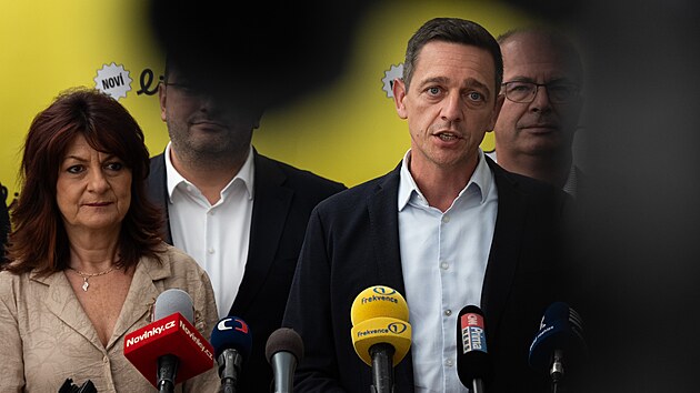 Jan Grolich, Marian Jurečka a Jana Filipovičová na tiskové konferenci poslaneckého klubu KDU-ČSL. (8. září 2026)