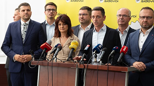 Jan Grolich, Marian Jurečka a Jana Filipovičová na tiskové konferenci poslaneckého klubu KDU-ČSL. (8. září 2026)