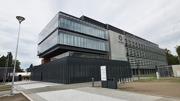 Lékařská fakulta Ostravské univerzity otevřela novou budovu laboratoří výzkumného centra Lerco. Moderní zázemí má posílit biomedicínský výzkum v regionu a přiláhnout odborníky ze zahraničí. (7. září 2026)
