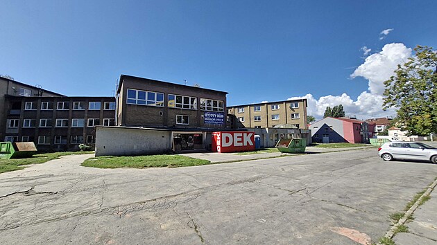 Ubytovna Soiva v ostravsk&eacute;m Z&aacute;břehu konč&iacute;. Město objekt vykoupilo za t&eacute;měř sto milionů korun a v nejbliž&scaron;&iacute; době jej ček&aacute; demolice.(2. z&aacute;ř&iacute; 2026)