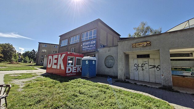 Ubytovna Soiva v ostravsk&eacute;m Z&aacute;břehu konč&iacute;. Město objekt vykoupilo za t&eacute;měř sto milionů korun a v nejbliž&scaron;&iacute; době jej ček&aacute; demolice.(2. z&aacute;ř&iacute; 2026)