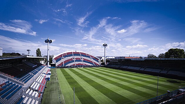 Kvalita hřiště na Andrově stadionu je nejlepší možná, uvedla analýza společnosti ProPitch. (Září 2026)