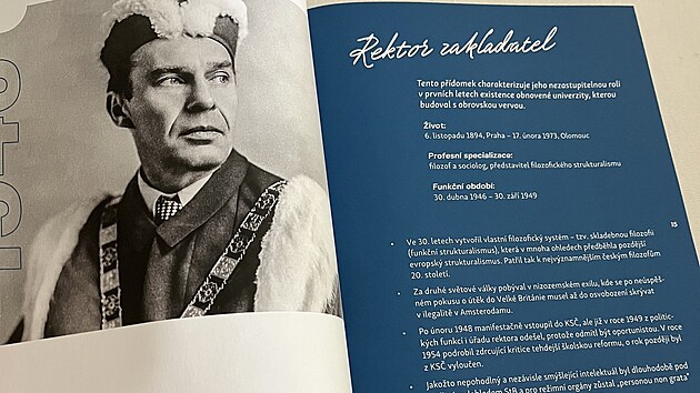 Strana almanachu vydaného k letošním oslavám olomoucké univerzity. (9. září 2026)