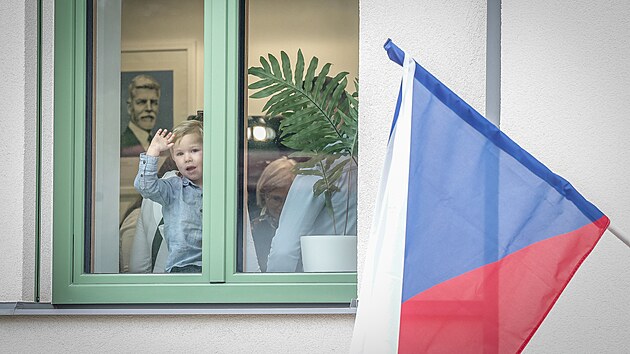 V Oldřichově v H&aacute;j&iacute;ch se včera děti znovu vypravily do &scaron;koly, obec ji otevřela po 46 letech. (1. z&aacute;ř&iacute; 2026)