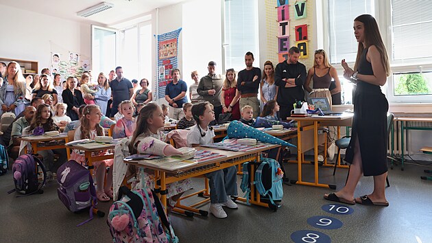 Prvn&iacute; &scaron;koln&iacute; den maj&iacute; za sebou tak&eacute;  prvň&aacute;čci v Z&aacute;kladn&iacute; &scaron;kole Porubsk&aacute; 832 v Ostravě - Porubě. (1. z&aacute;ř&iacute; 2026)