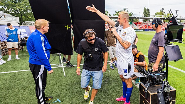 Nat&aacute;čen&iacute; filmu Vy&scaron;ehrad Třy na stadionu Arno&scaron;ta Ko&scaron;ť&aacute;la v Pardubic&iacute;ch. (2. z&aacute;ř&iacute; 2026)