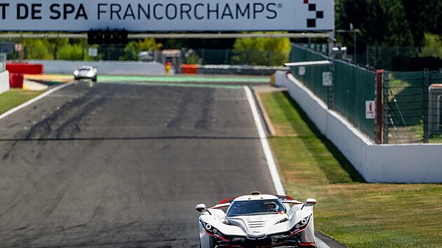 To je o více než sekundu a půl rychleji, než to v roce 2020 dokázala italská ikona Pagani Huayra BC.
