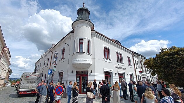 Po sedmi letech m&aacute; Chotěboř znovu sv&eacute; městsk&eacute; muzeum. Vybudov&aacute;no bylo v prostor&aacute;ch b&yacute;val&eacute; po&scaron;ty, jedn&eacute; z dominant n&aacute;měst&iacute; T. G. Masaryka, za zhruba 128 milionů korun. Jde o supermodern&iacute; expozici plnou projektorů, audiovizu&aacute;ln&iacute; techniky, dotykov&yacute;ch obrazovek a interaktivn&iacute;ch her včetně virtu&aacute;ln&iacute; reality. (2. z&aacute;ř&iacute; 2026)
