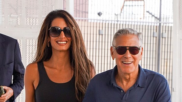 Amal a George Clooneyovi na festivalu v Benátkách (září 2026)