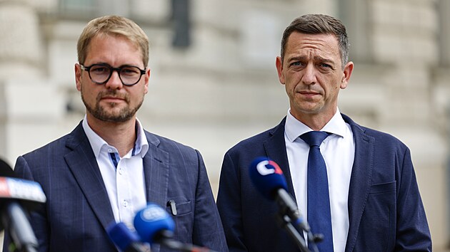 Opozice se obrací na Ústavní soud. Žádá zrušení části sporného zákona o rozpočtové odpovědnosti, který prosadila vláda. (4. září 2026)