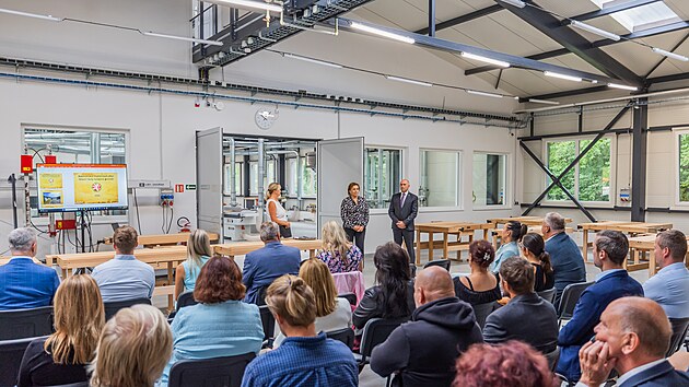 Střední škola řemeslná v Jaroměři otevřela modernizované dílny. (4. září 2026)